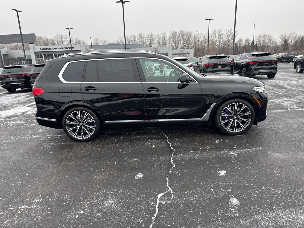 2022 BMW X7 xDrive40i 18