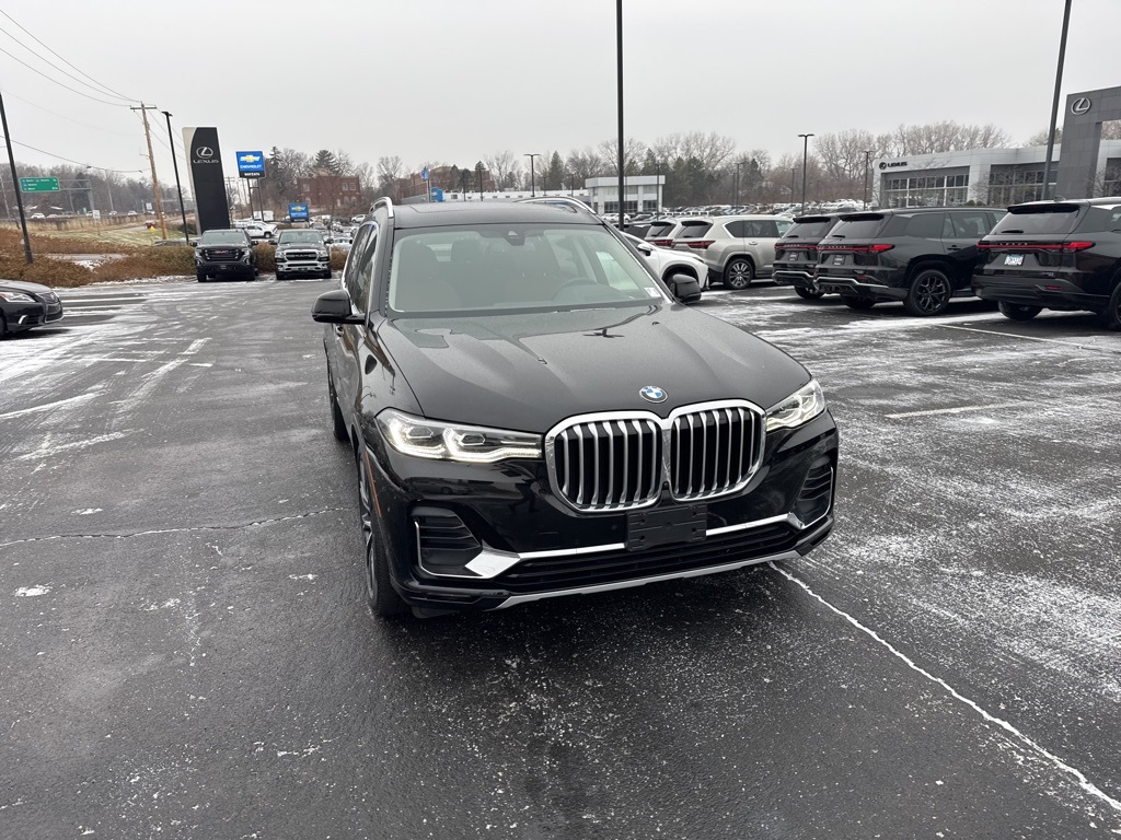 2022 BMW X7 xDrive40i 25