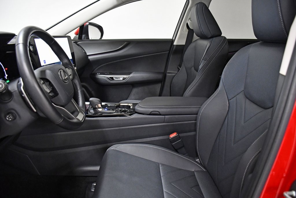2024 Lexus NX 450h+ Luxury 15