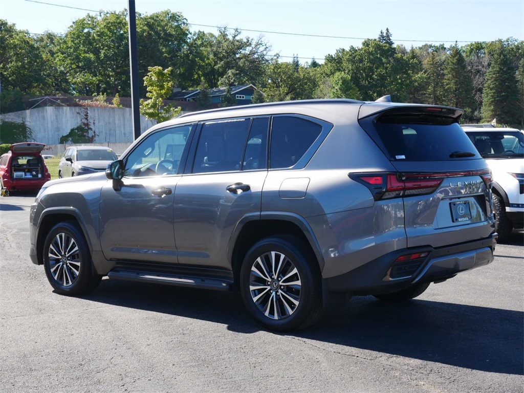 2023 Lexus LX 600 Premium 4