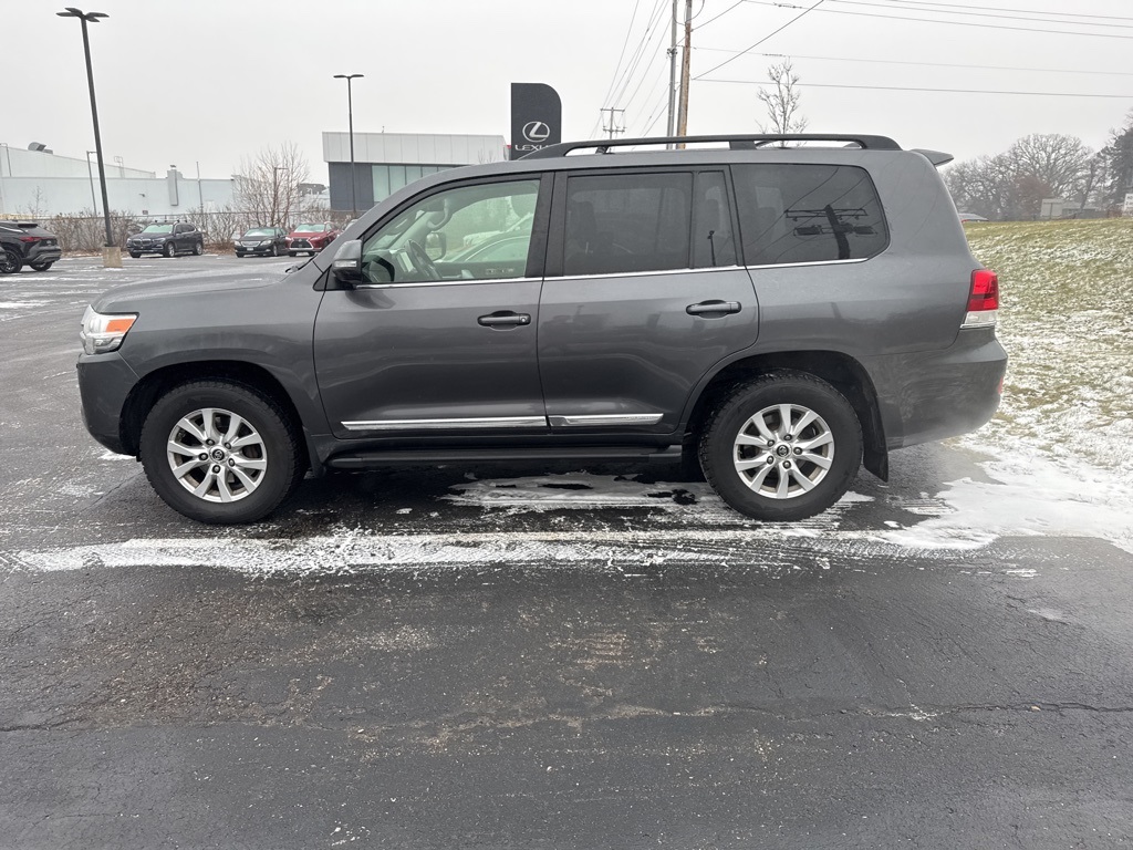 2016 Toyota Land Cruiser Base 4