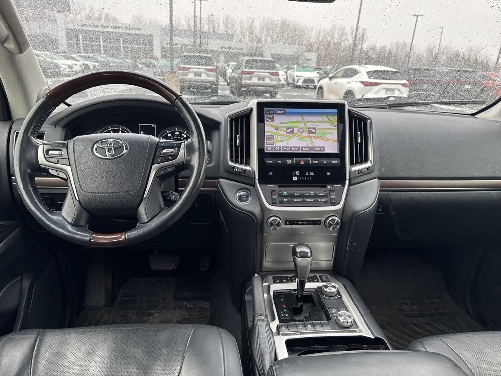 2016 Toyota Land Cruiser Base 24