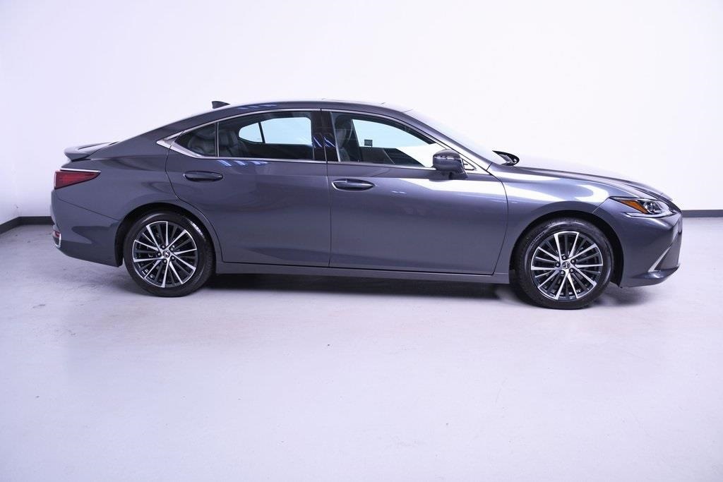 2024 Lexus ES 300h 4