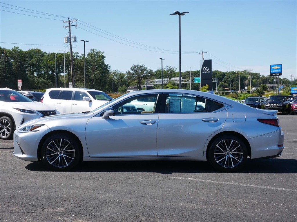 2023 Lexus ES 350 3