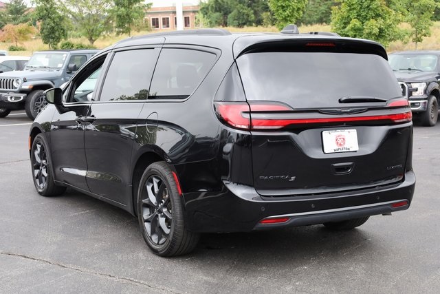 2023 Chrysler Pacifica Limited 5