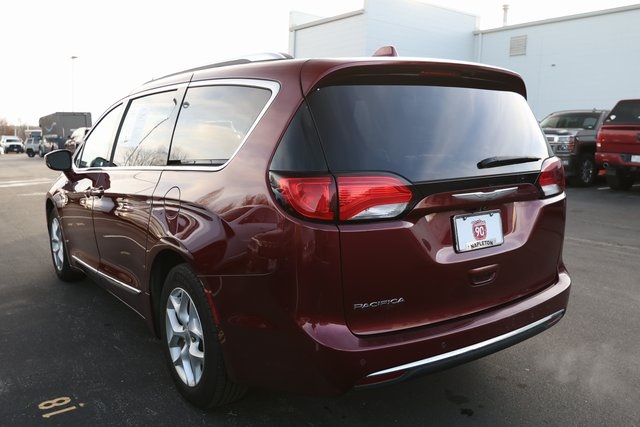 2017 Chrysler Pacifica Touring L Plus 6