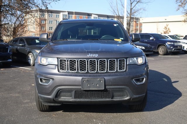 2017 Jeep Grand Cherokee Laredo 2