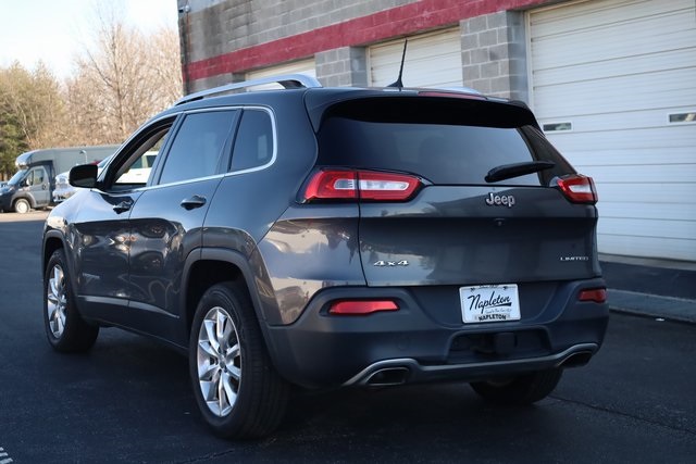 2016 Jeep Cherokee Limited 6