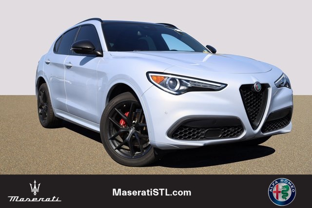 2020 Alfa Romeo Stelvio Ti Sport 1