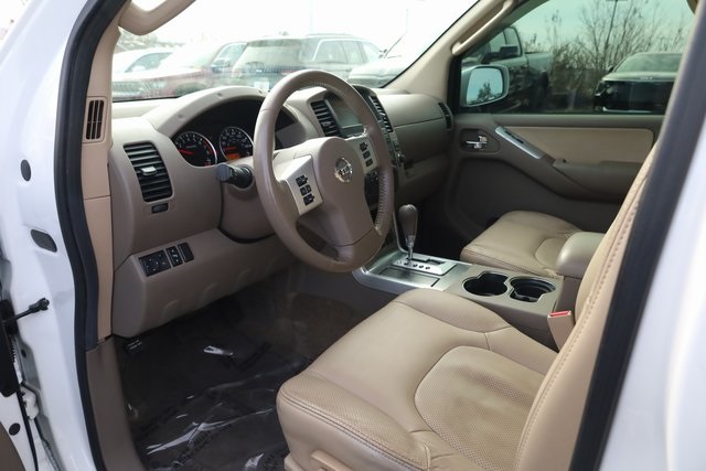 2012 Nissan Pathfinder Silver 11