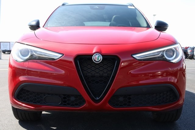2022 Alfa Romeo Stelvio Veloce 3