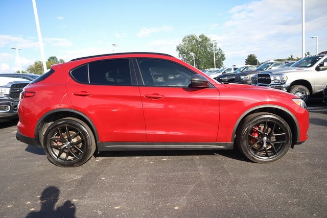 2019 Alfa Romeo Stelvio Ti Sport 4