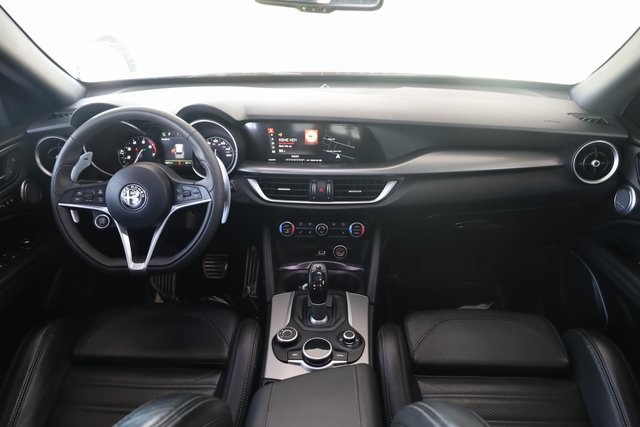 2019 Alfa Romeo Stelvio Ti Sport 9