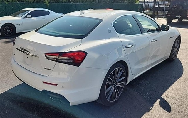 2021 Maserati Ghibli S Q4 4