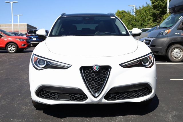 2021 Alfa Romeo Stelvio Ti 2