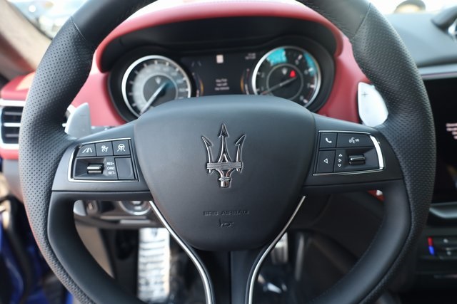 2023 Maserati Ghibli Modena 10