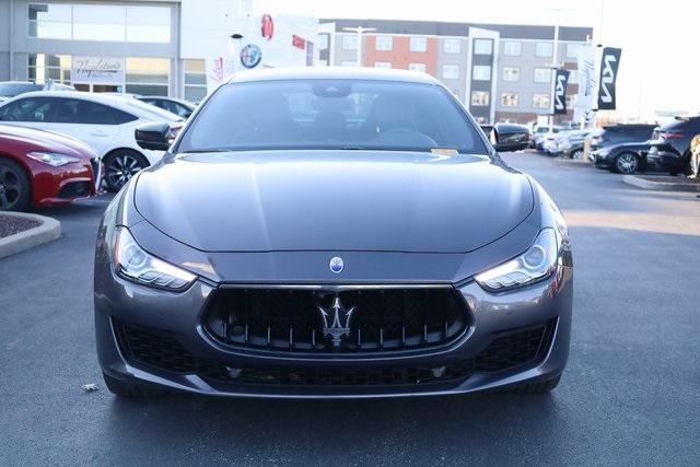 2018 Maserati Ghibli Base 2