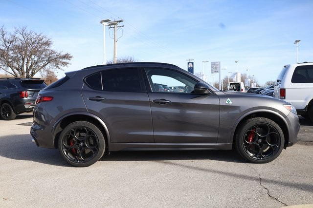 2022 Alfa Romeo Stelvio Quadrifoglio 4