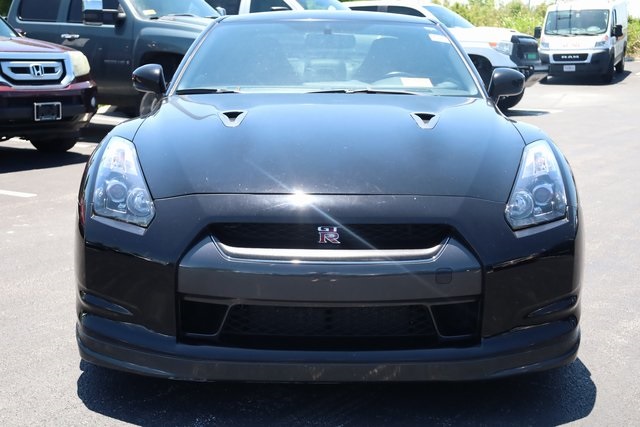 2010 Nissan GT-R Premium 3