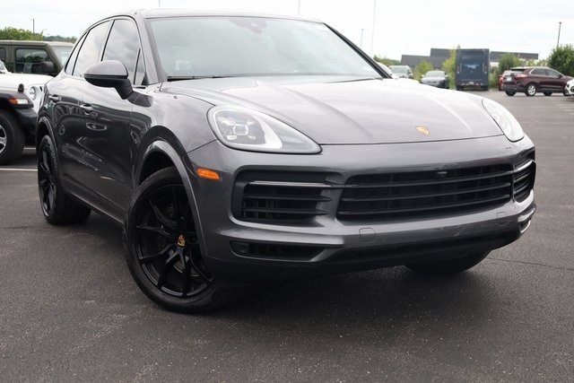 2022 Porsche Cayenne Base 2