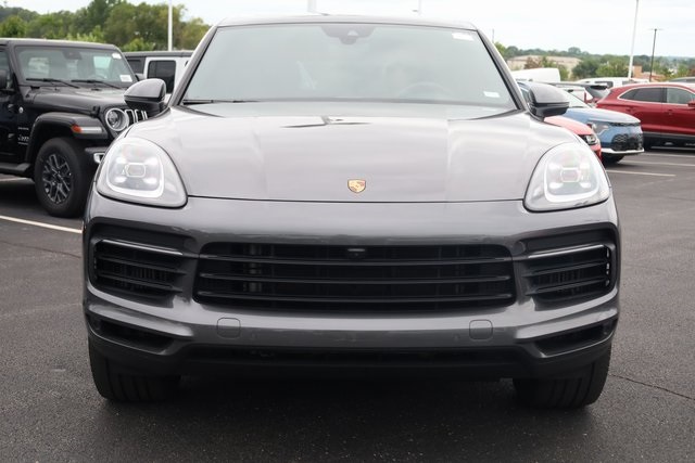 2022 Porsche Cayenne Base 3