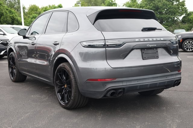 2022 Porsche Cayenne Base 5