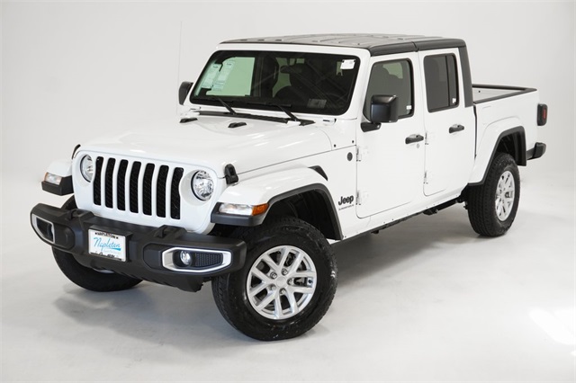 2023 Jeep Gladiator Sport 2