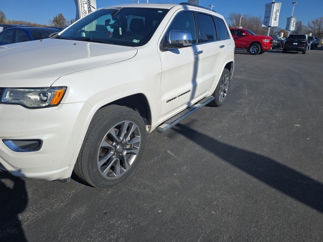 2017 Jeep Grand Cherokee Overland 4