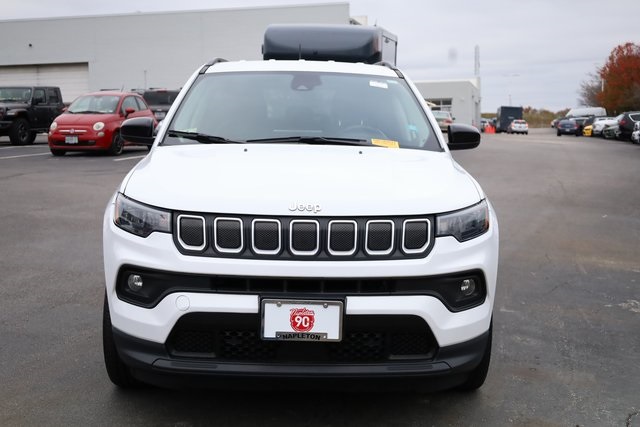 2022 Jeep Compass Latitude Lux 3