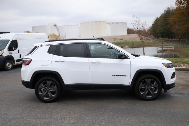 2022 Jeep Compass Latitude Lux 4