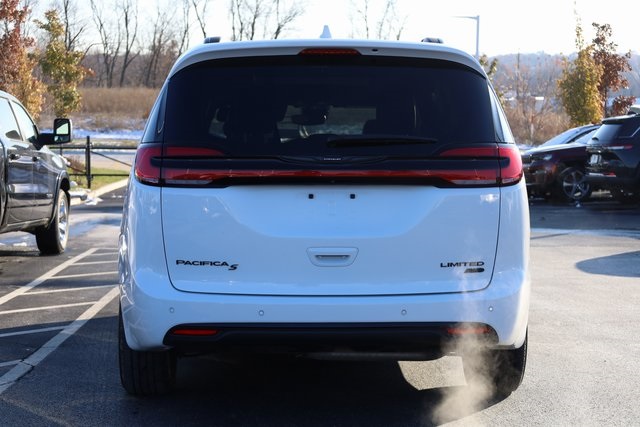 2021 Chrysler Pacifica Limited 6