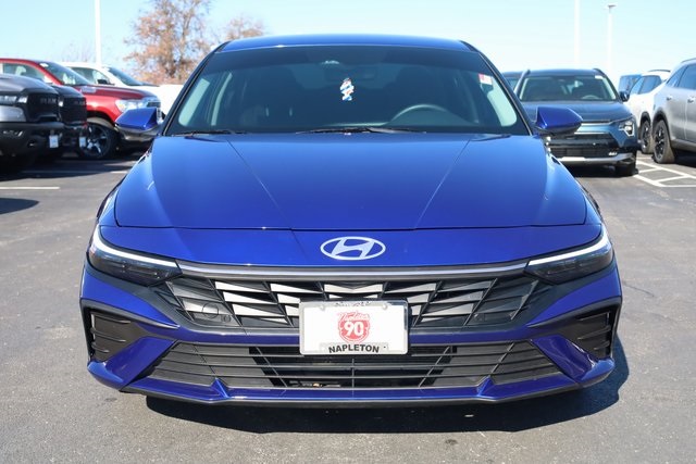 2024 Hyundai Elantra SEL 3