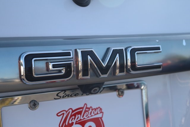 2020 GMC Acadia AT4 8