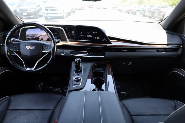 2023 Cadillac Escalade Premium Luxury 9