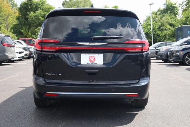 2022 Chrysler Pacifica Touring L 6