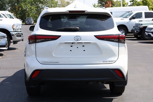 2021 Toyota Highlander XLE 5