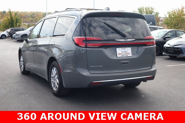 2022 Chrysler Pacifica Touring L 6