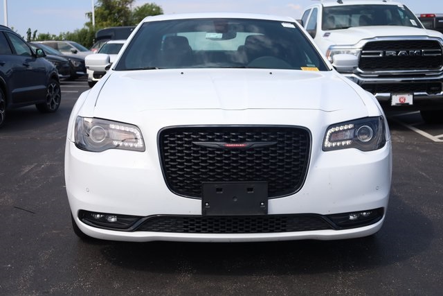 2023 Chrysler 300 S 2