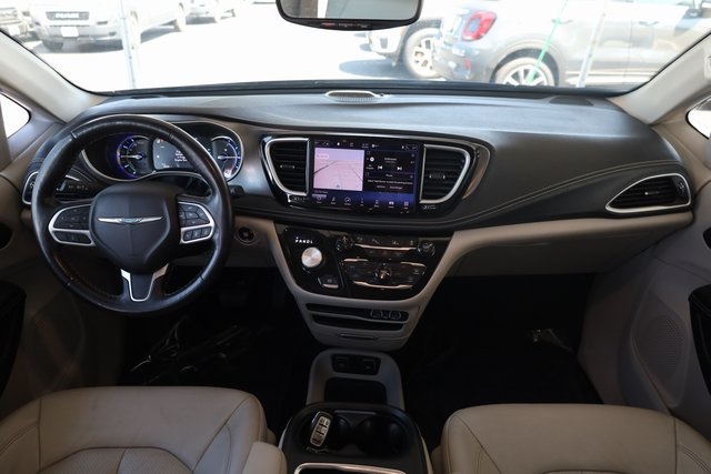 2021 Chrysler Pacifica Hybrid Touring L 8