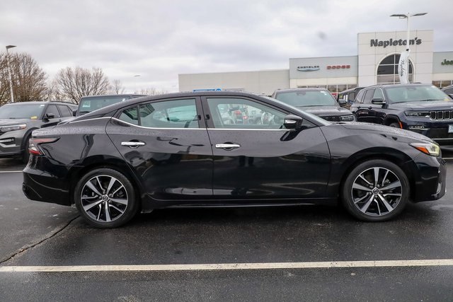 2021 Nissan Maxima SV 4