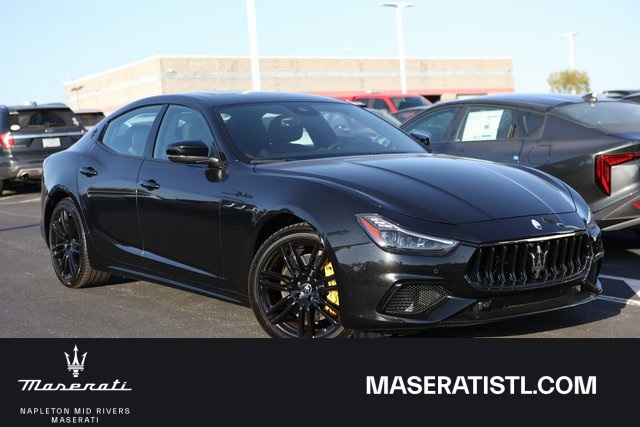 2023 Maserati Ghibli Modena Q4 1