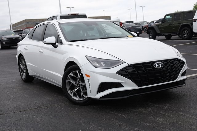 2022 Hyundai Sonata SEL 2