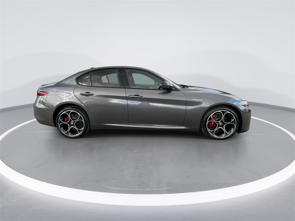 2023 Alfa Romeo Giulia Veloce 12