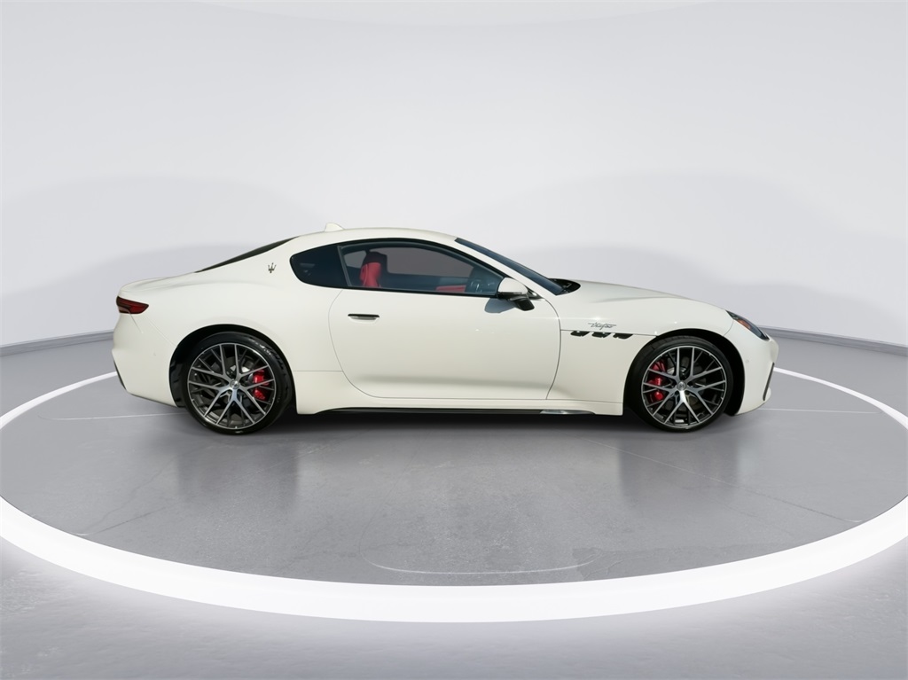 2024 Maserati GranTurismo Trofeo 12