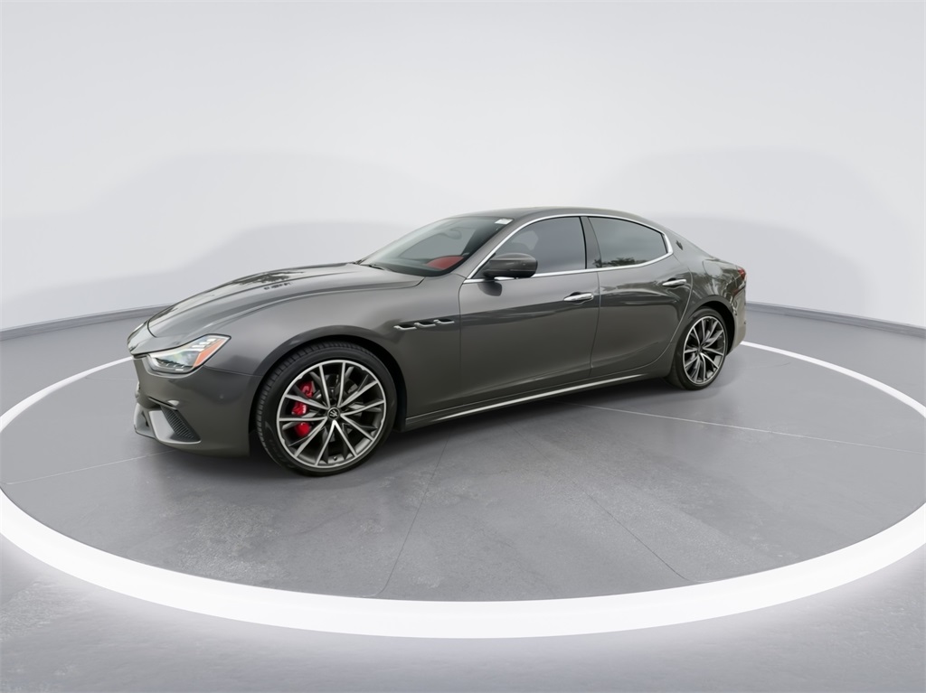 2023 Maserati Ghibli Modena Q4 5