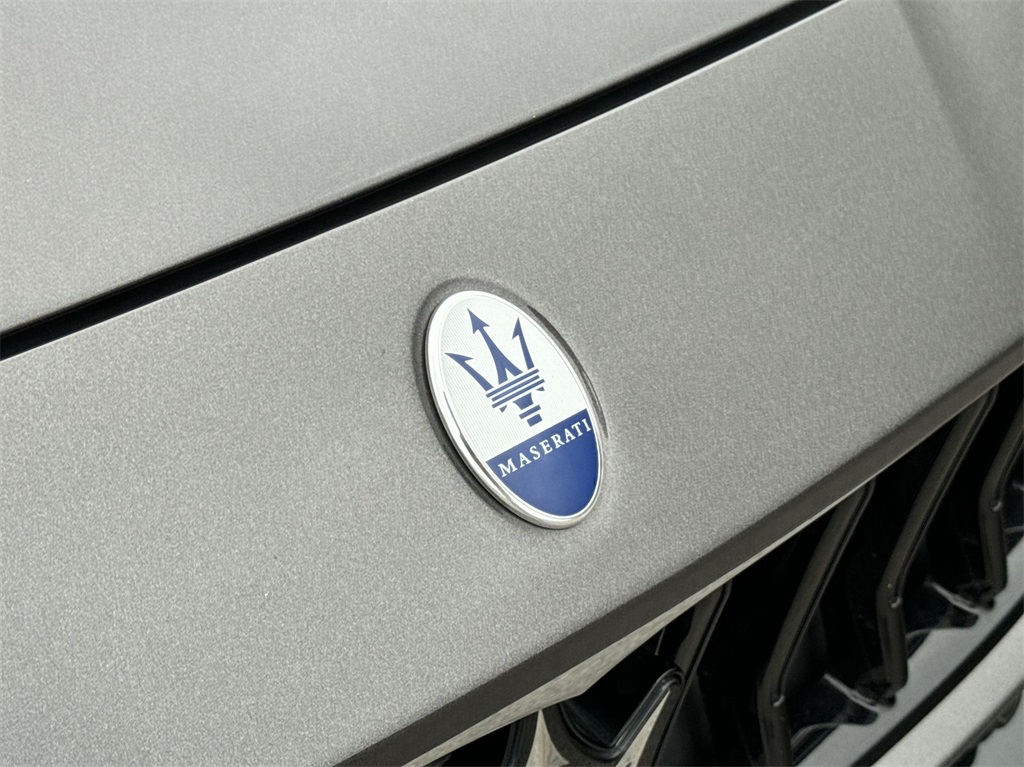 2023 Maserati Ghibli Modena Q4 14