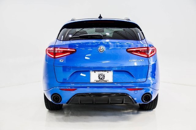 2023 Alfa Romeo Stelvio Veloce 4