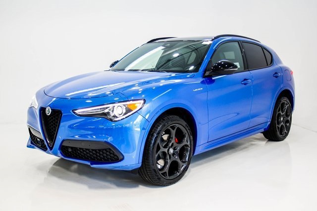 2023 Alfa Romeo Stelvio Veloce 24