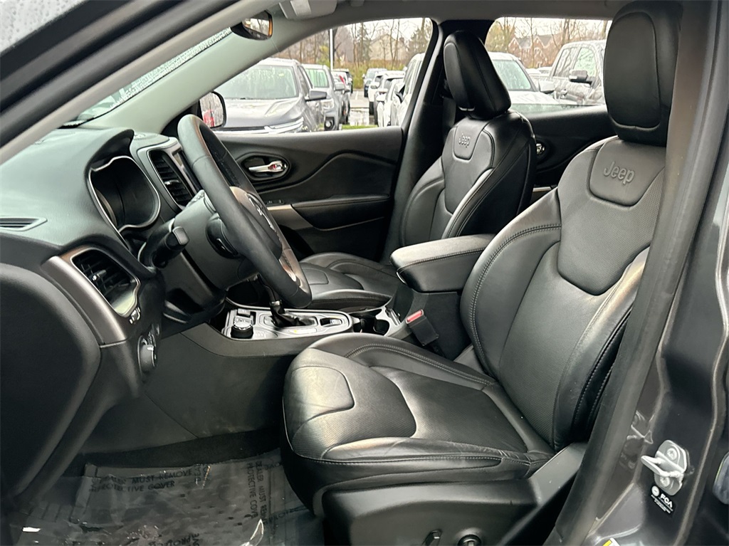 2021 Jeep Cherokee Latitude Lux 16