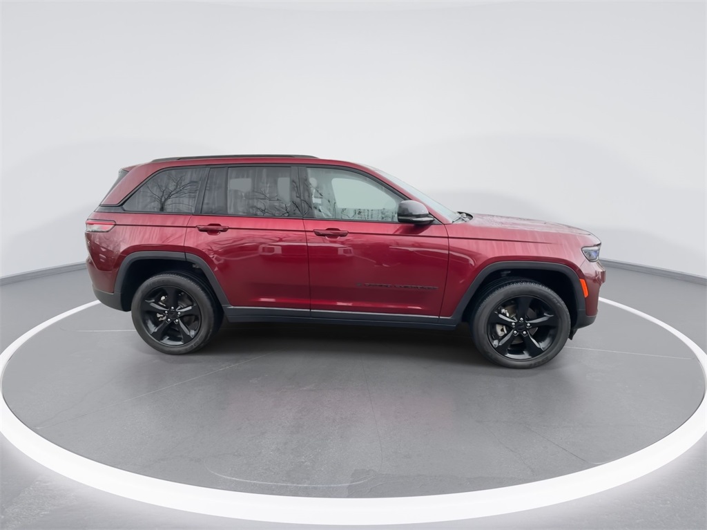 2023 Jeep Grand Cherokee Altitude 12